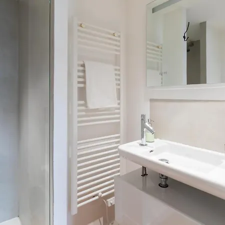 Dify Style - Charpennes Apartment
